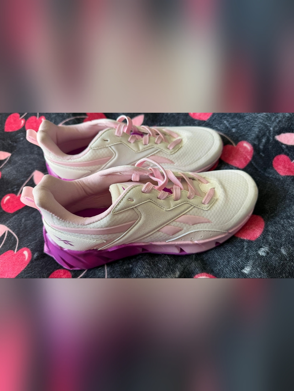 Reebok Women's White and Pink Athletic Sneakers NEVER WORN size 6